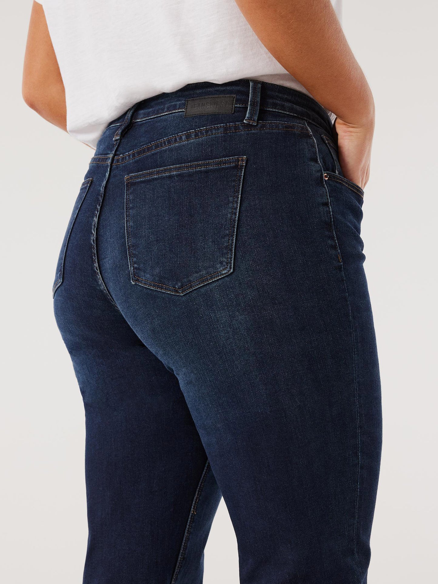 Curve Bootcut Jeans
