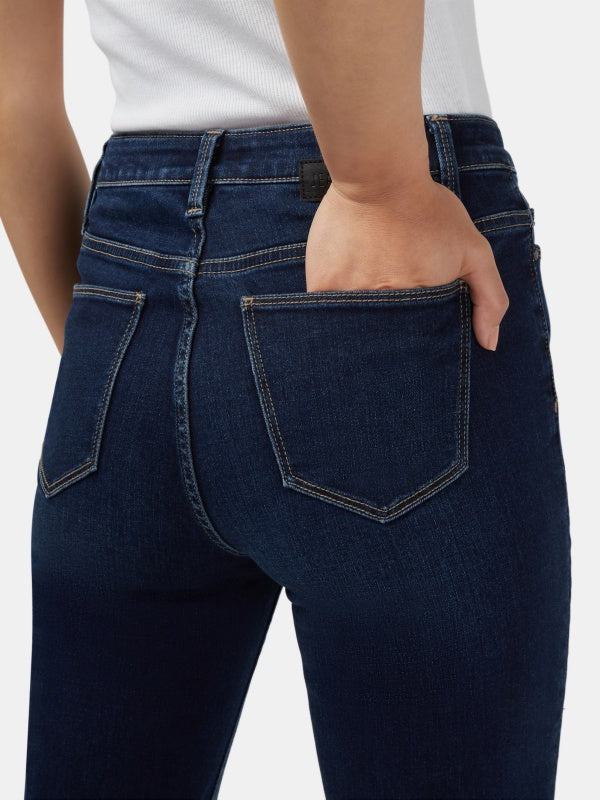 Women's Slim Straight Jeans