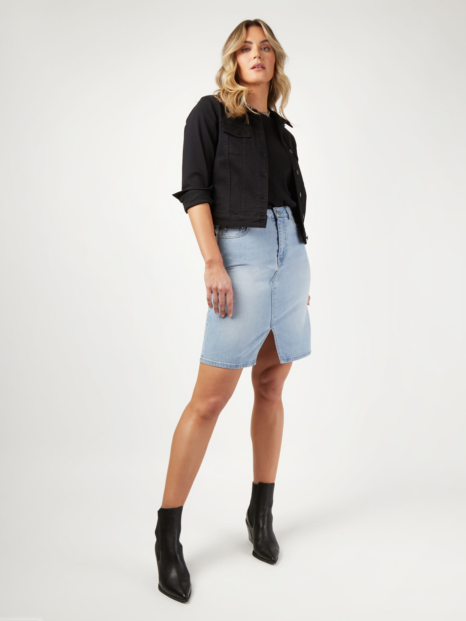 Black denim skirt jeanswest 2025