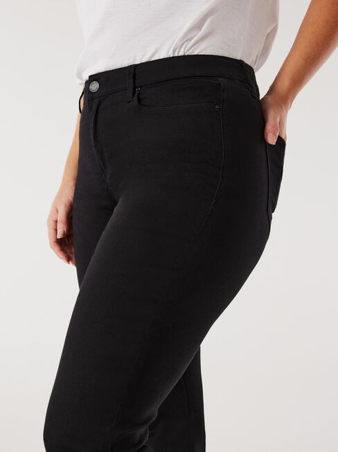 Curve Embracer Slim Straight Jeans Absolute Black, Black, hi-res