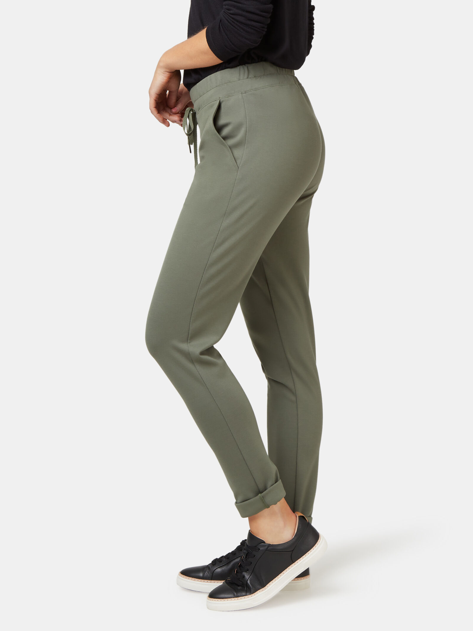 Tilly joggers 2025