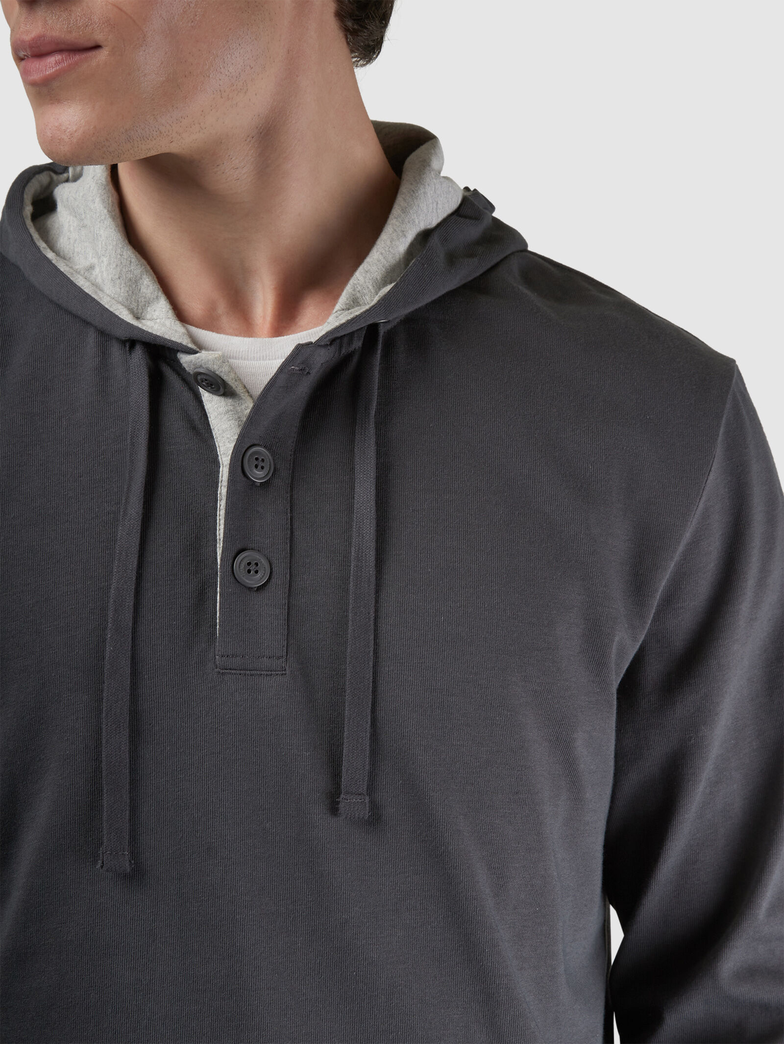 Henley outlet with hood