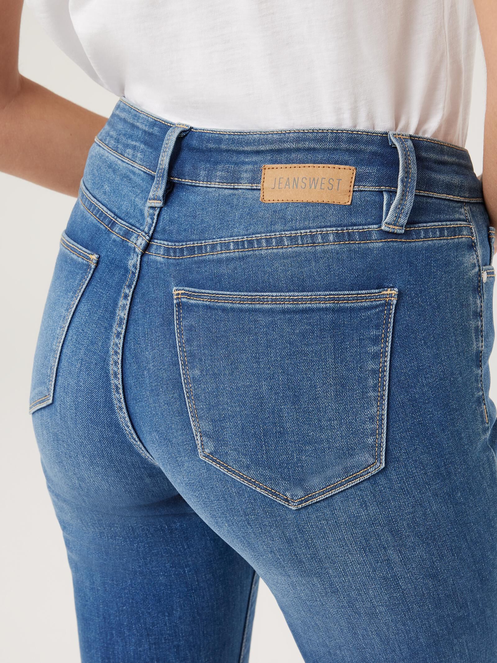 Jeanswest cheap slim straight