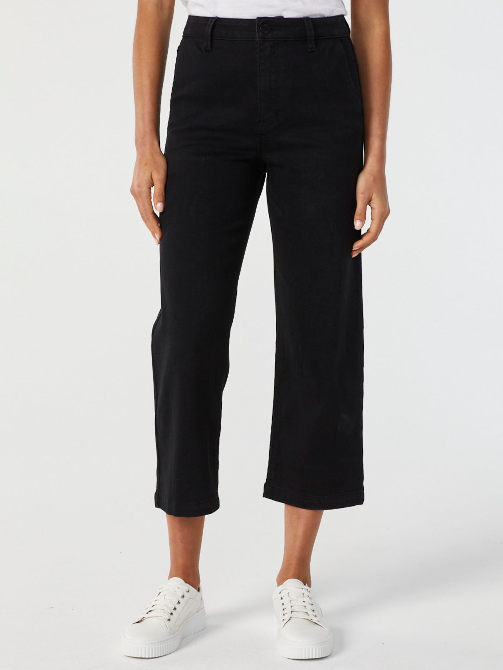 Relaxed capris sales
