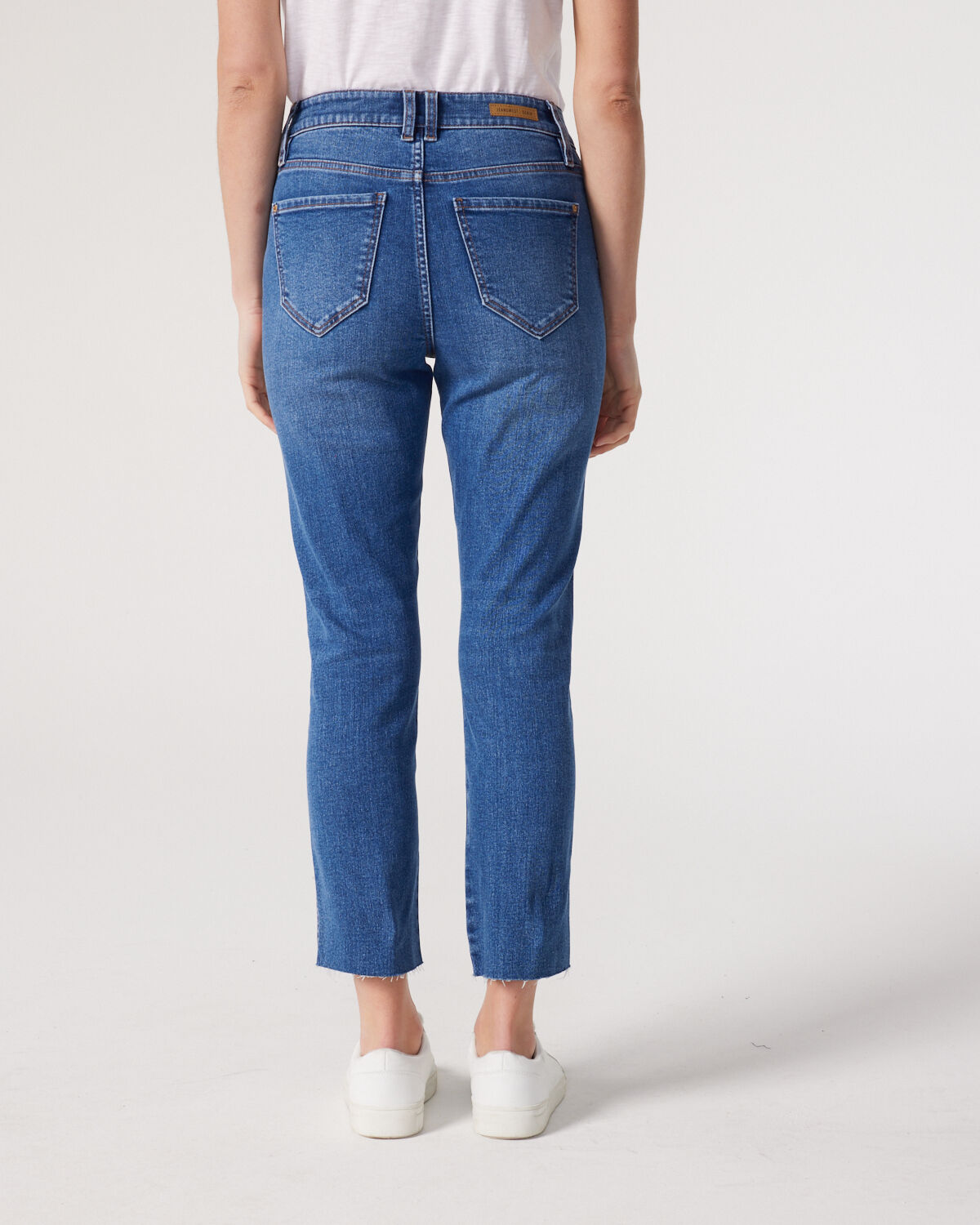 Izzy high rise slim cropped jeans hotsell