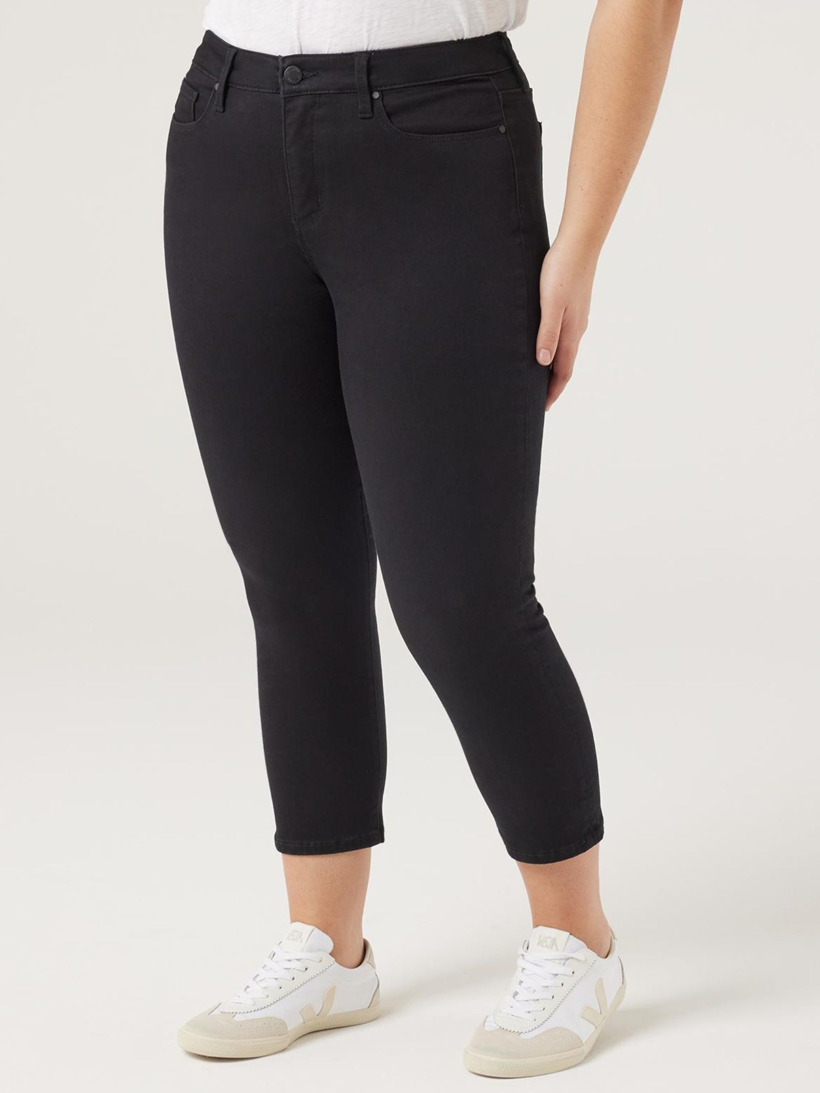 Skinny fit capri pants shop