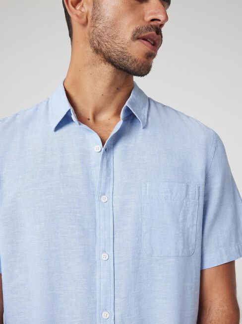 Wolf Textured Short Sleeve Shirt, Sky, hi-res