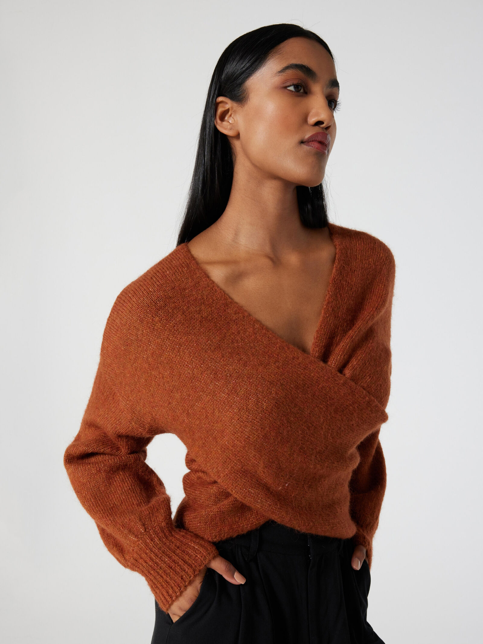 Charlotte Soft Cross Over Knit