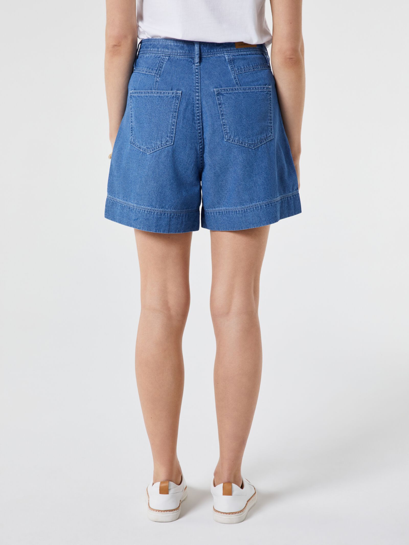 Denim top pleated shorts