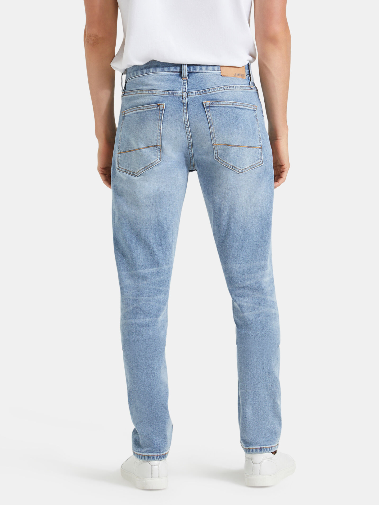 Tapered blue jeans hotsell