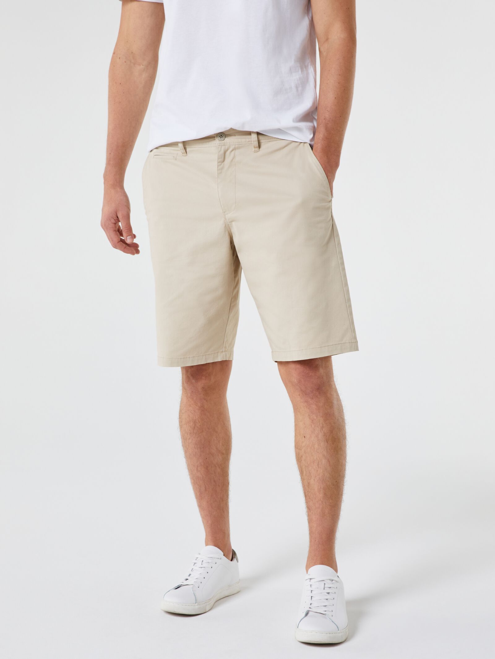 White skinny chino shorts on sale