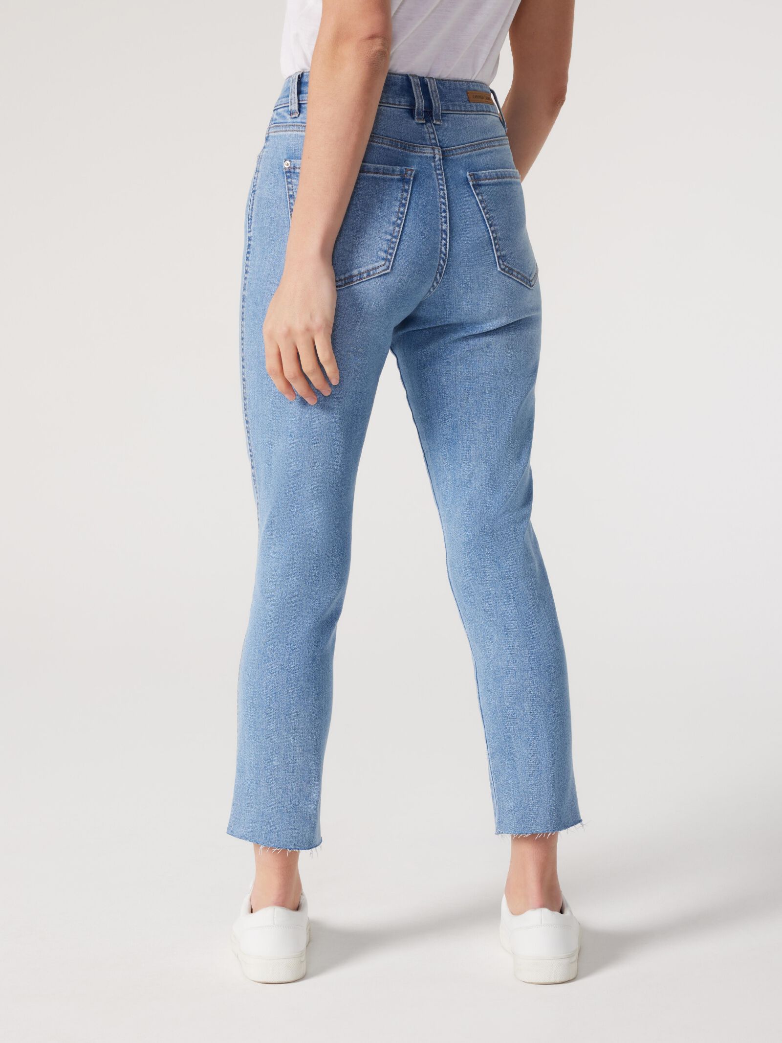 High rise slim izzy sales jeans