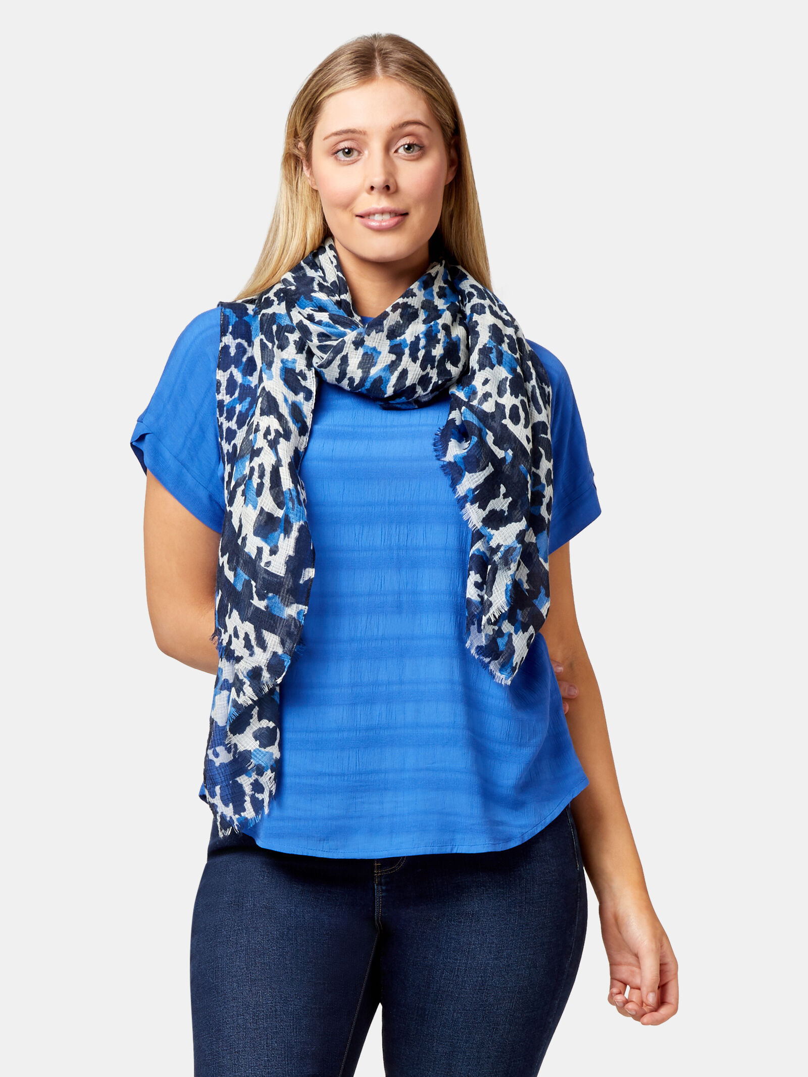 Noelle scarf hotsell