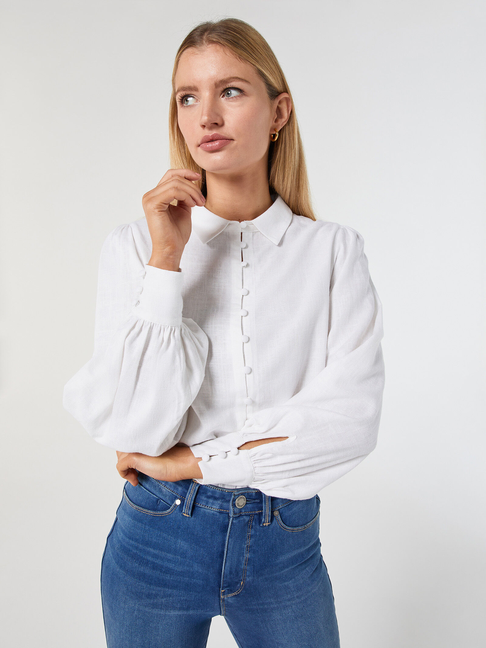White linen store puff sleeve top