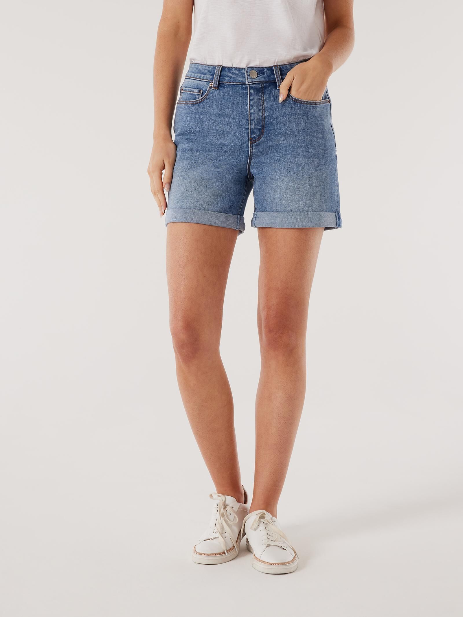Ladies shorts on sale outlet