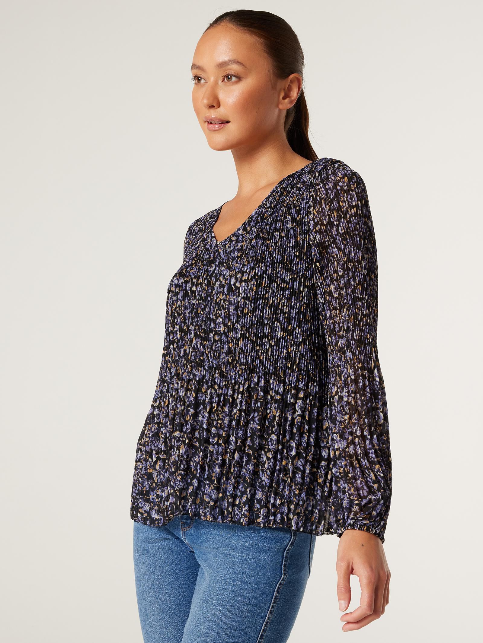 Buy Penny Pleated V-Neck Top - Midnight Ditsy Online | Jeanswest