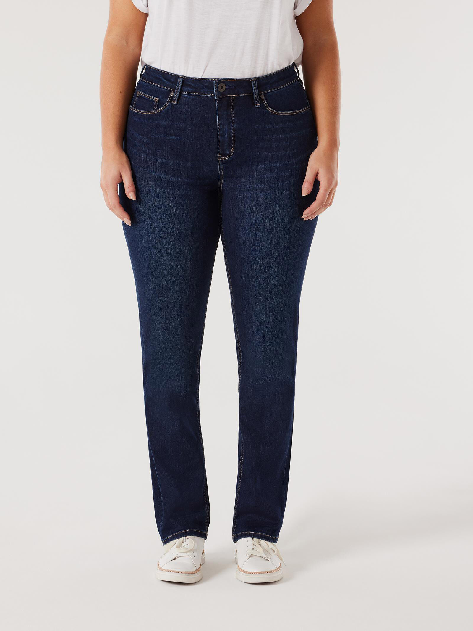 Curve embracer clearance jeanswest
