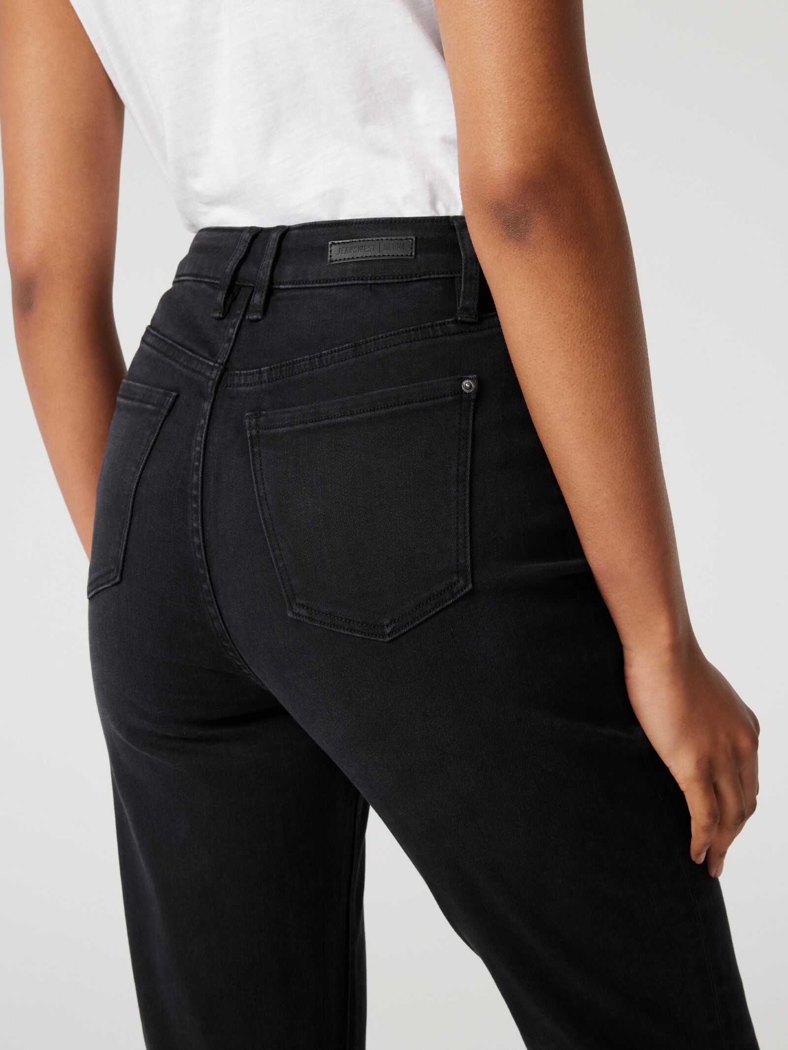 Brooke High Waisted Tapered Crop Jeans Jeanswest