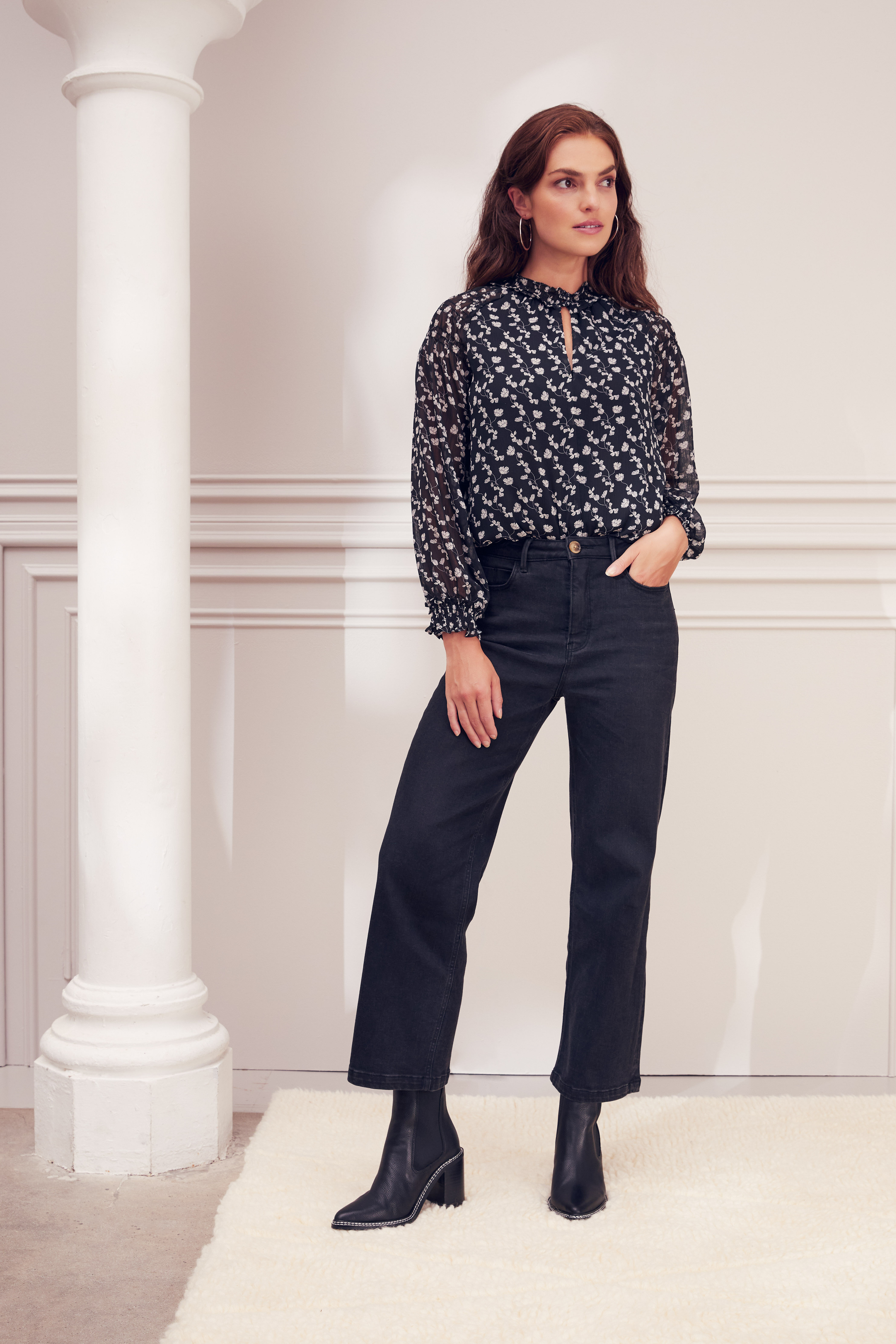 Wide leg crop black jeans on sale