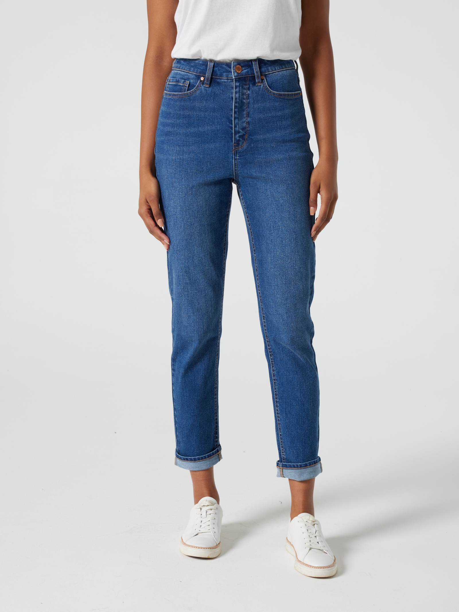High Waisted Tapered Jeans Jeanswest