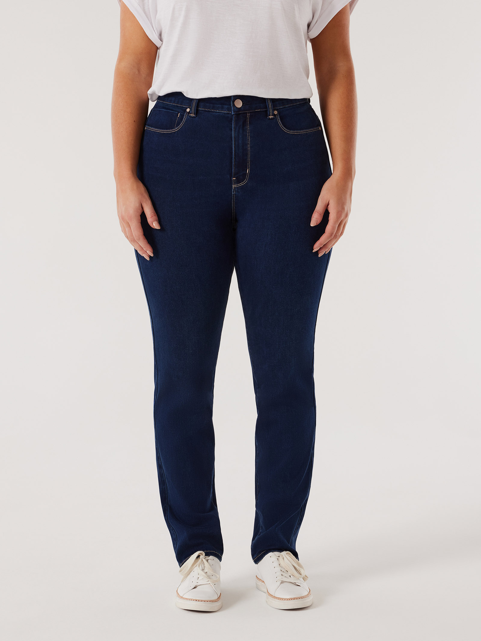 Curve 360 jeans shop